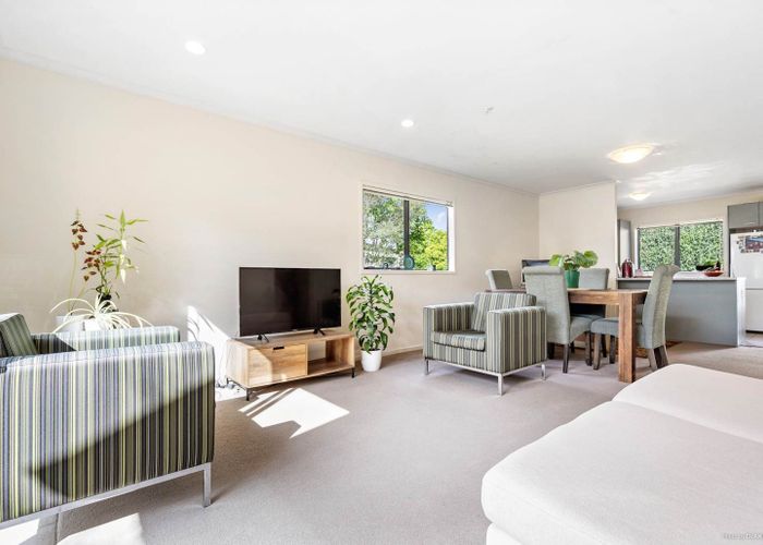  at 12/55 Verbena Road, Birkdale, North Shore City, Auckland