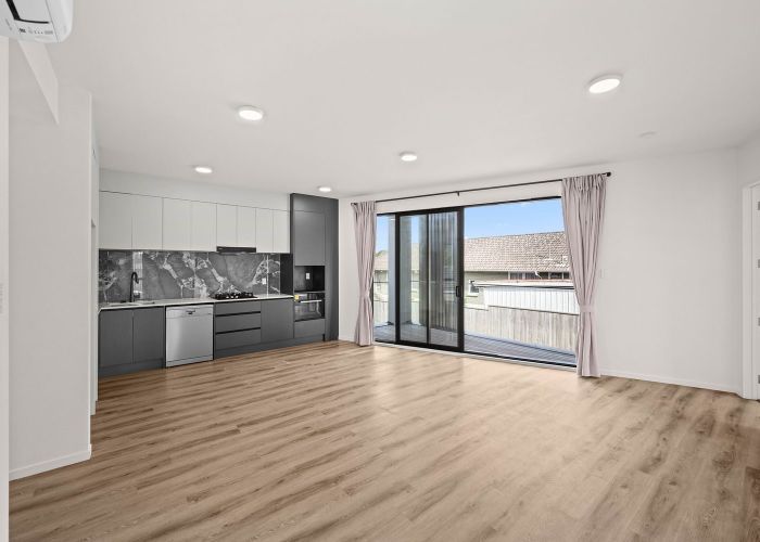  at 1/8 Sunnybrae Road, Hillcrest, North Shore City, Auckland