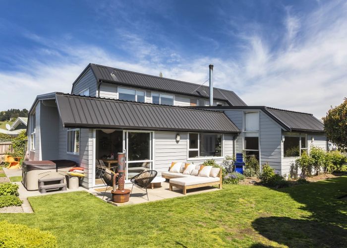  at 7 Bridgemere Lane, Cracroft, Christchurch