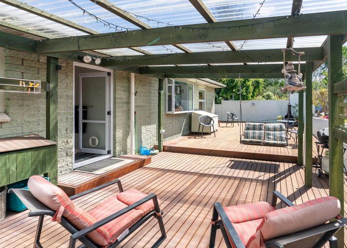  at 8 Boscobel Lane, Tawa, Wellington, Wellington