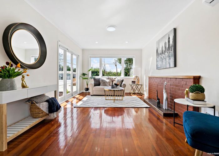  at 22 Rathgar Road, Henderson, Auckland