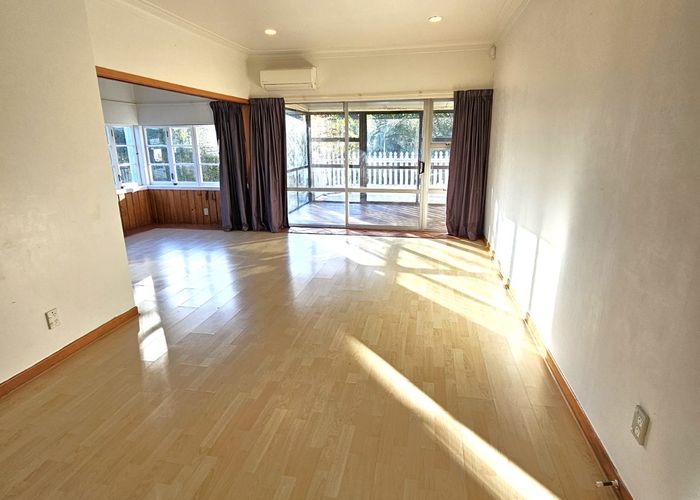  at 21 Oteha Valley Road, Northcross, North Shore City, Auckland