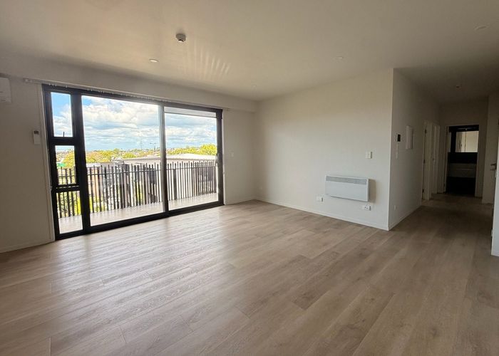  at 204/25 Potter Avenue, Northcote, North Shore City, Auckland