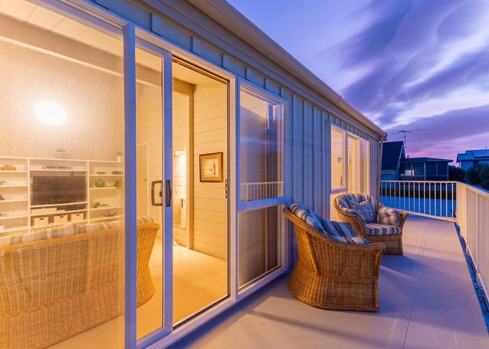  at 115 Field Way, Waikanae Beach, Kapiti Coast, Wellington