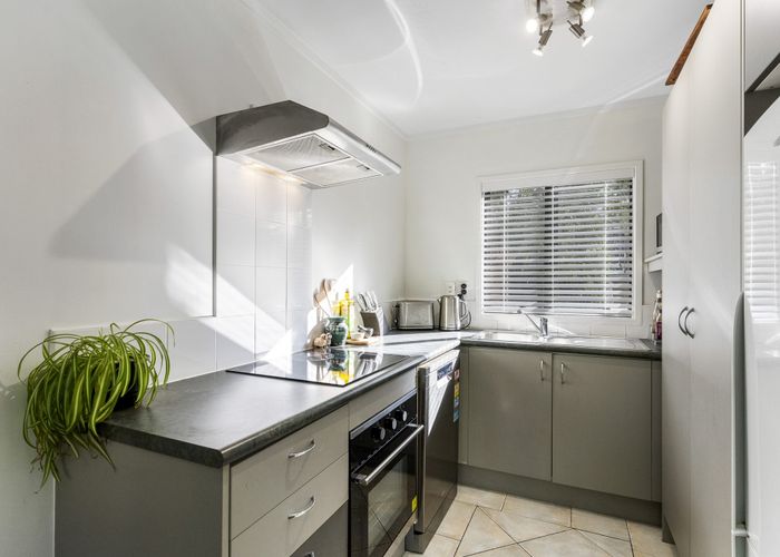  at 48/8 Flynn Street, Birkdale, Auckland