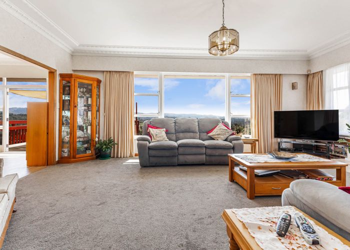  at 7 Phillip Avenue, Glen Eden, Auckland