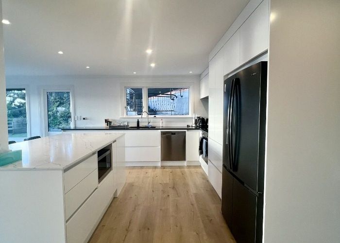  at 15 Nikau Road, Point Howard, Lower Hutt, Wellington