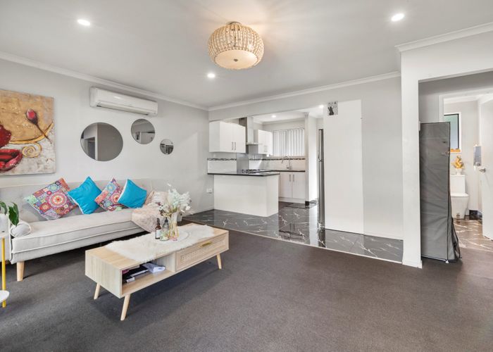 at 5/1 Plunket Avenue, Manukau Central, Auckland