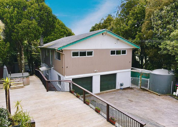  at 737 Scenic Drive, Henderson Valley, Auckland