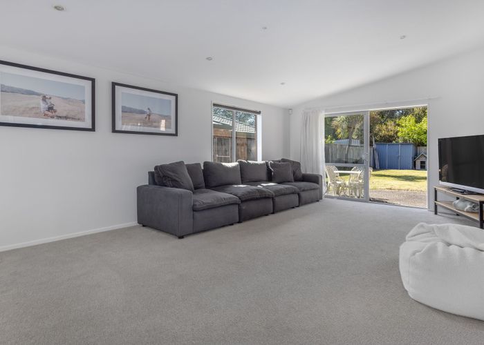  at 102 Weggery Drive, Waikanae Beach, Waikanae