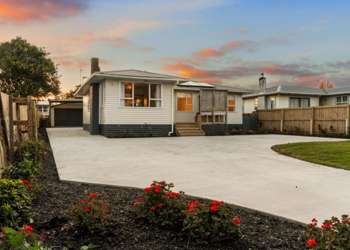  at 37 Mckenzie Road, Mangere Bridge, Auckland