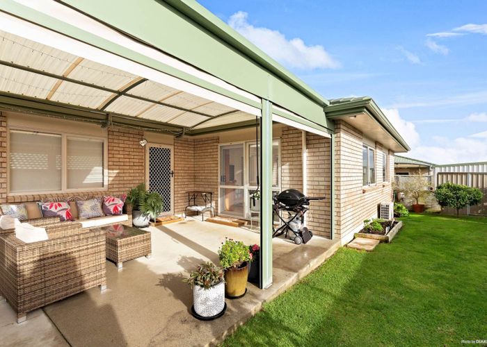  at 16/8 Village Place, Tuakau, Franklin, Auckland