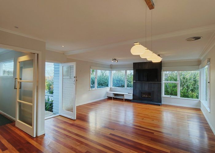  at 25 Richards Avenue, Forrest Hill, North Shore City, Auckland