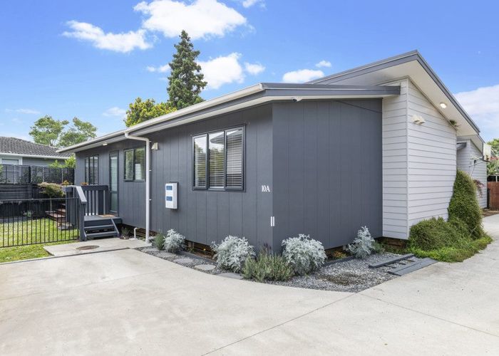  at 10A Toatoa Place, Mangere Bridge, Auckland