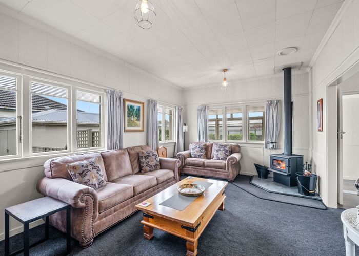  at 17 Tanner Street, Grasmere, Invercargill, Southland