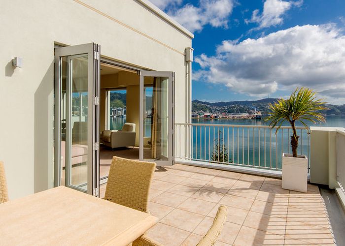  at 22 Hay Street, Oriental Bay, Wellington