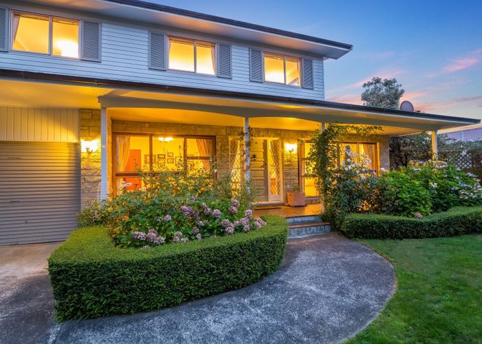  at 14 Gloucester Street, Silverstream, Upper Hutt