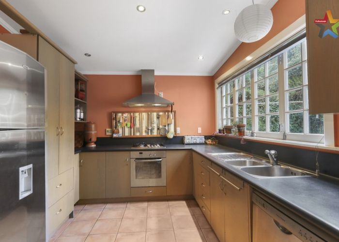  at 30 Waitohu Road, York Bay, Lower Hutt