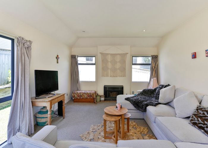  at 15A Renfrew Avenue, Sandringham, Auckland