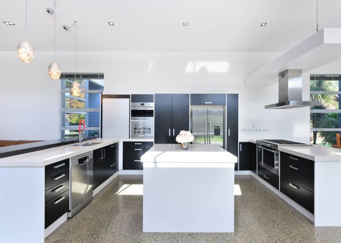  at 7 Wicklam Lane, Greenhithe, Auckland