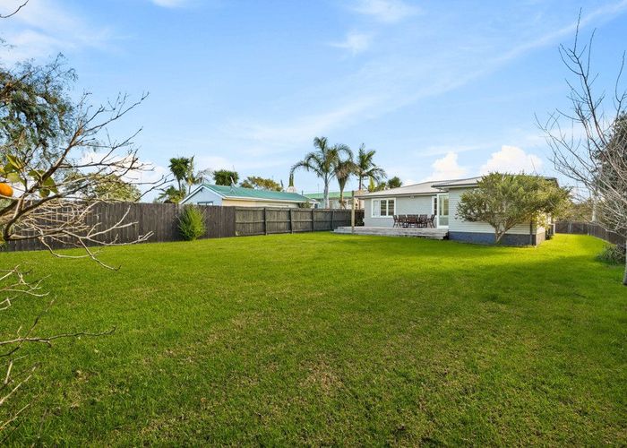  at 118 Matipo Road, Te Atatu Peninsula, Waitakere City, Auckland