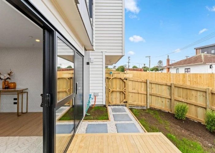  at 6/12 Hamlin Road, Mount Wellington, Auckland City, Auckland