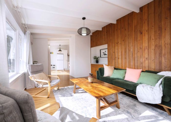  at 2/199 Titirangi Road, Titirangi, Waitakere City, Auckland