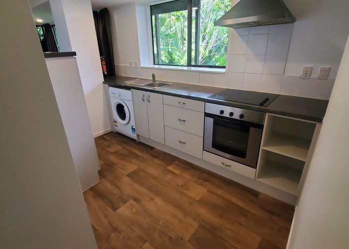  at 39B York Road, Titirangi, Waitakere City, Auckland