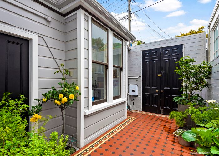  at 18 Bidwill Street, Mount Cook, Wellington