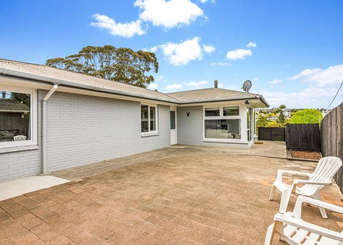  at 43 McClintock Road, Massey, Waitakere City, Auckland