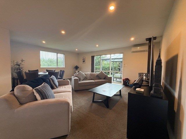  at 2 Bob Carter Place, Welcome Bay, Tauranga, Bay Of Plenty