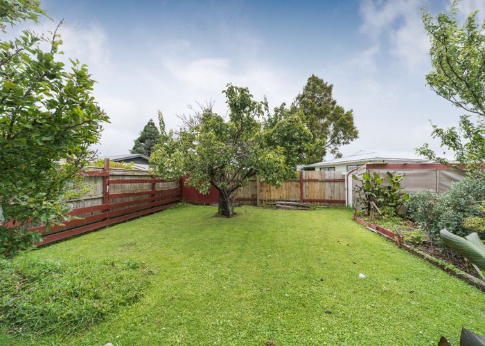  at 43 Acacia Street, Kelvin Grove, Palmerston North, Manawatu / Whanganui