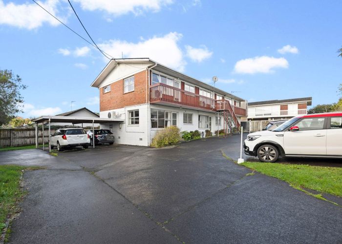  at 2/43b Milton Road, Mount Eden, Auckland City, Auckland