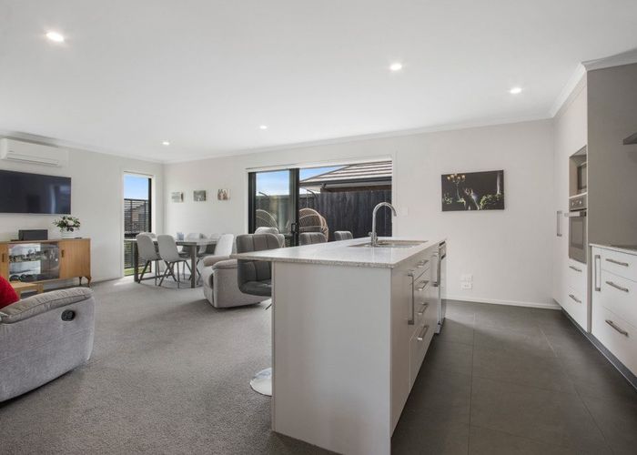  at 14 Eastbank Drive, Katikati, Katikati