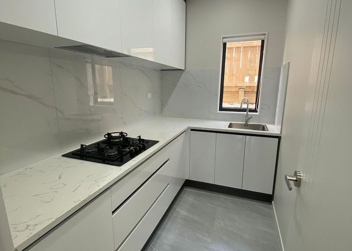  at 19 Meadowridge Drive, Flat Bush, Manukau City, Auckland