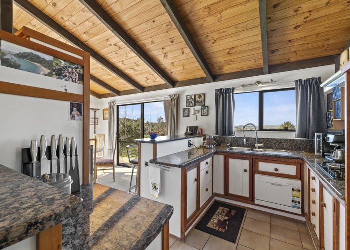  at 224 Garbolino Road, Kaiwaka