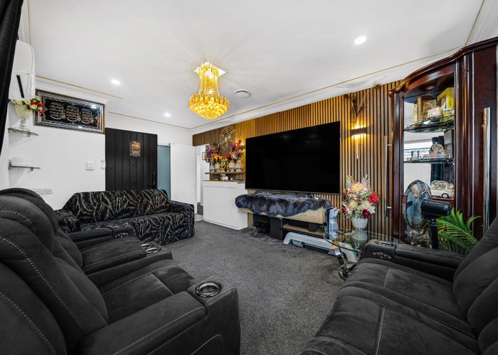  at 2/21 Glen Avenue, Papatoetoe, Manukau City, Auckland