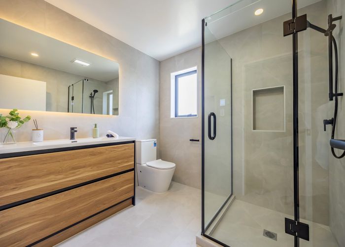  at 10 Alexander Avenue, Torbay, North Shore City, Auckland