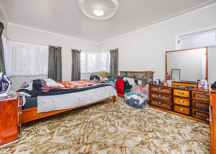  at 1/144 Kolmar Road, Papatoetoe, Auckland