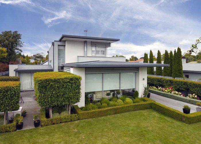  at 18 Hamilton Avenue, Ilam, Christchurch
