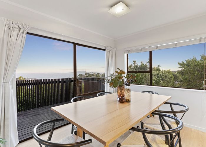  at 1/33 Montgomery Avenue, Rothesay Bay, North Shore City, Auckland