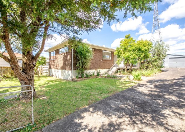  at 6 Korcula Place, Avondale, Auckland