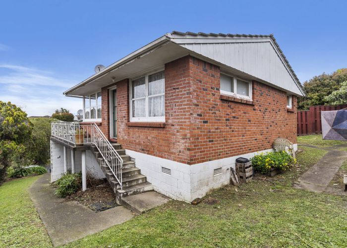  at 2/31 Simkin Avenue, Saint Johns, Auckland City, Auckland