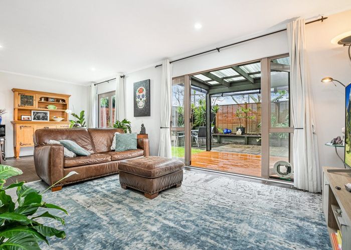  at 18O Hudson Street, Ellerslie, Auckland
