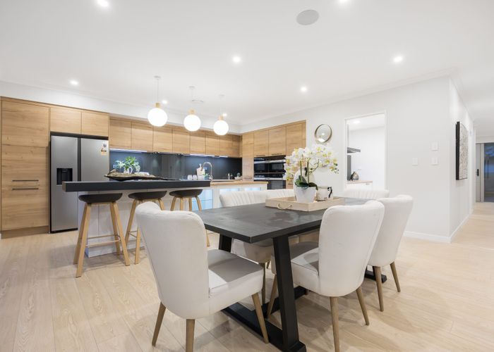  at 8 Kina Place, Long Bay, Auckland