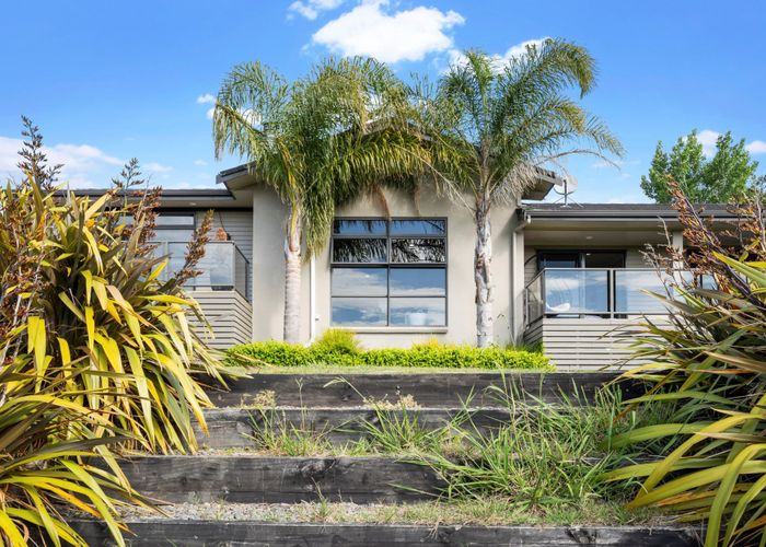  at 14 Regis Lane, Flat Bush, Auckland