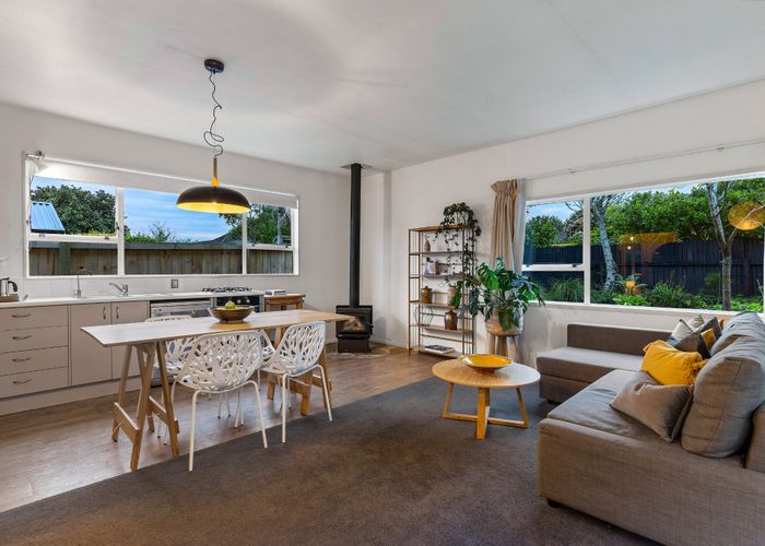  at 1/4 Tawa Road, Te Atatu Peninsula, Auckland
