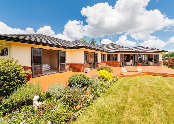  at 16 Sycamore Crescent, Fitzherbert, Palmerston North