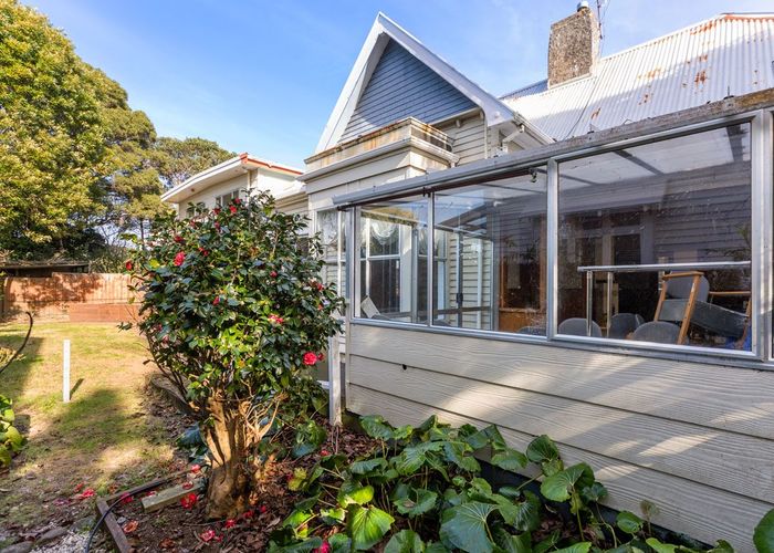  at 35 Mangorei Road, Strandon, New Plymouth, Taranaki