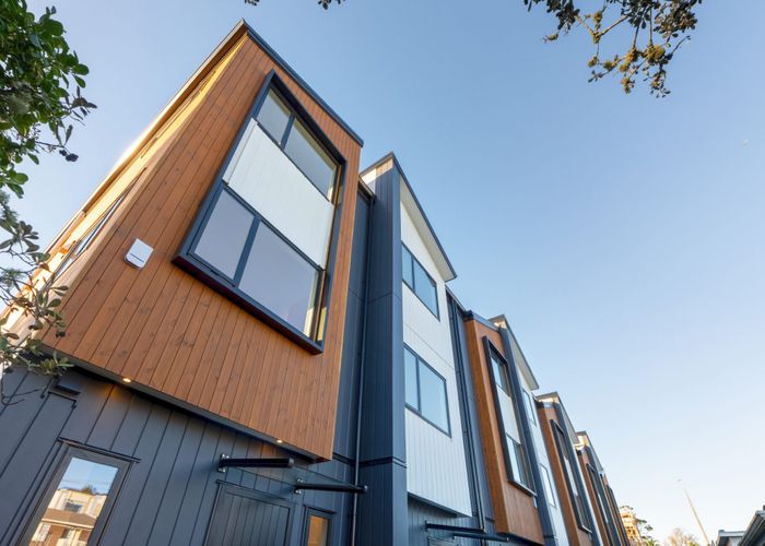  at 20/163-165 Lake Road, Belmont, North Shore City, Auckland